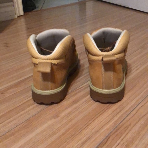 Timberland tan style shoe/boot - Picture 5 of 16